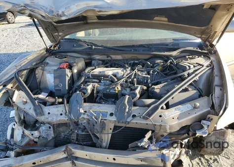 2005 Buick Century Custom z USA, uszkodzony, nr VIN 2G4WS52J451174572